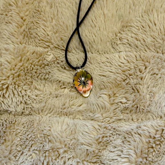 Necklace - Picture 1 of 2